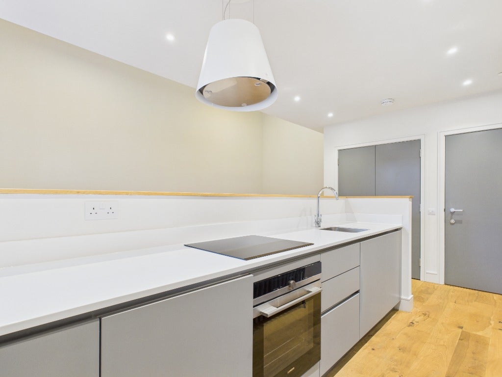 Flat West Craigs Crescent in City of Edinburgh
