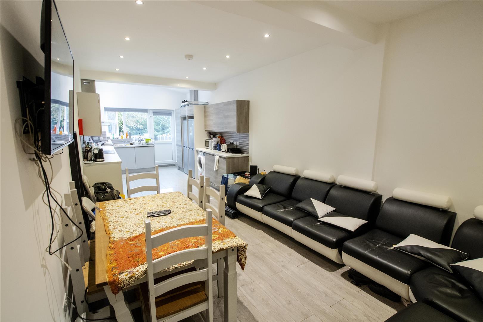 Flat Tiverton Road in Birmingham