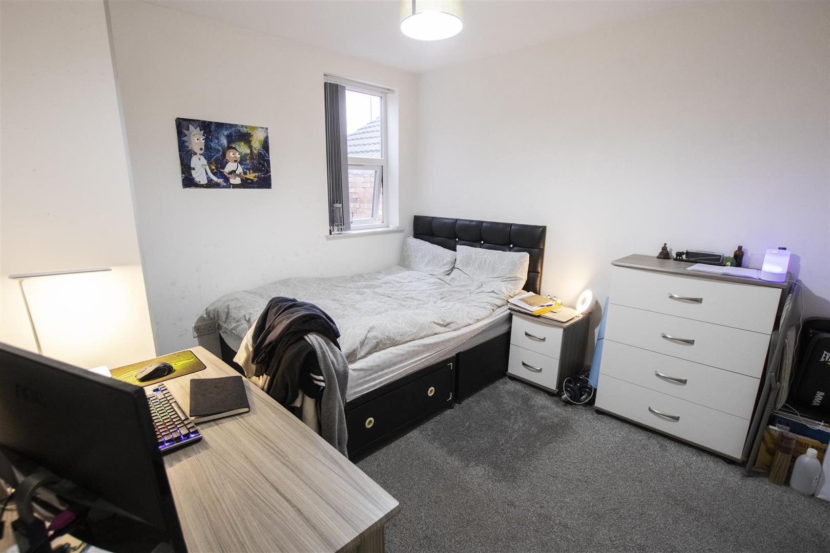 Flat Tiverton Road in Birmingham