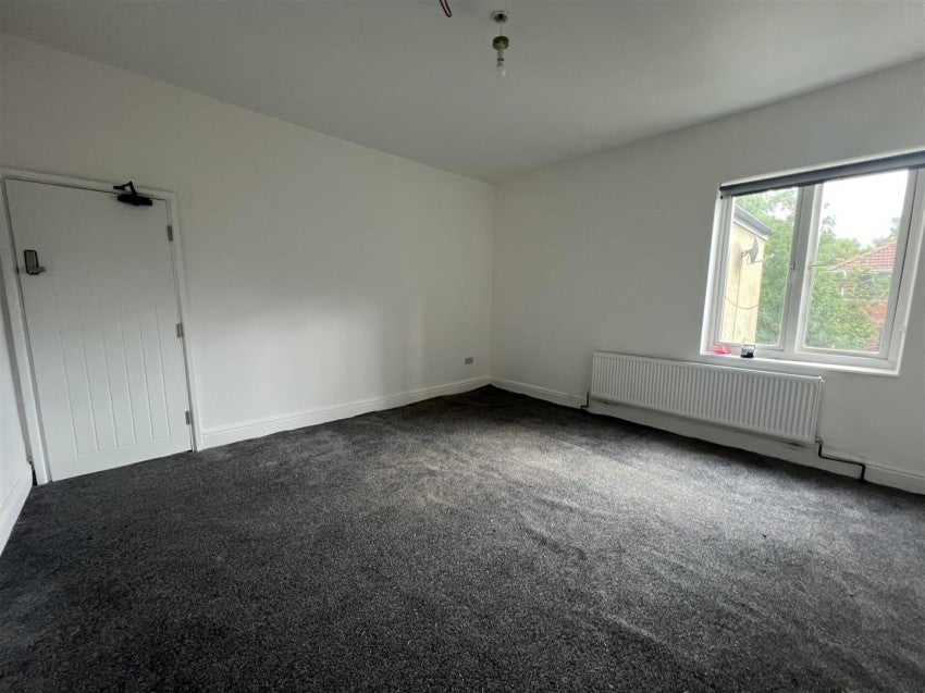 Room High Bank in Manchester