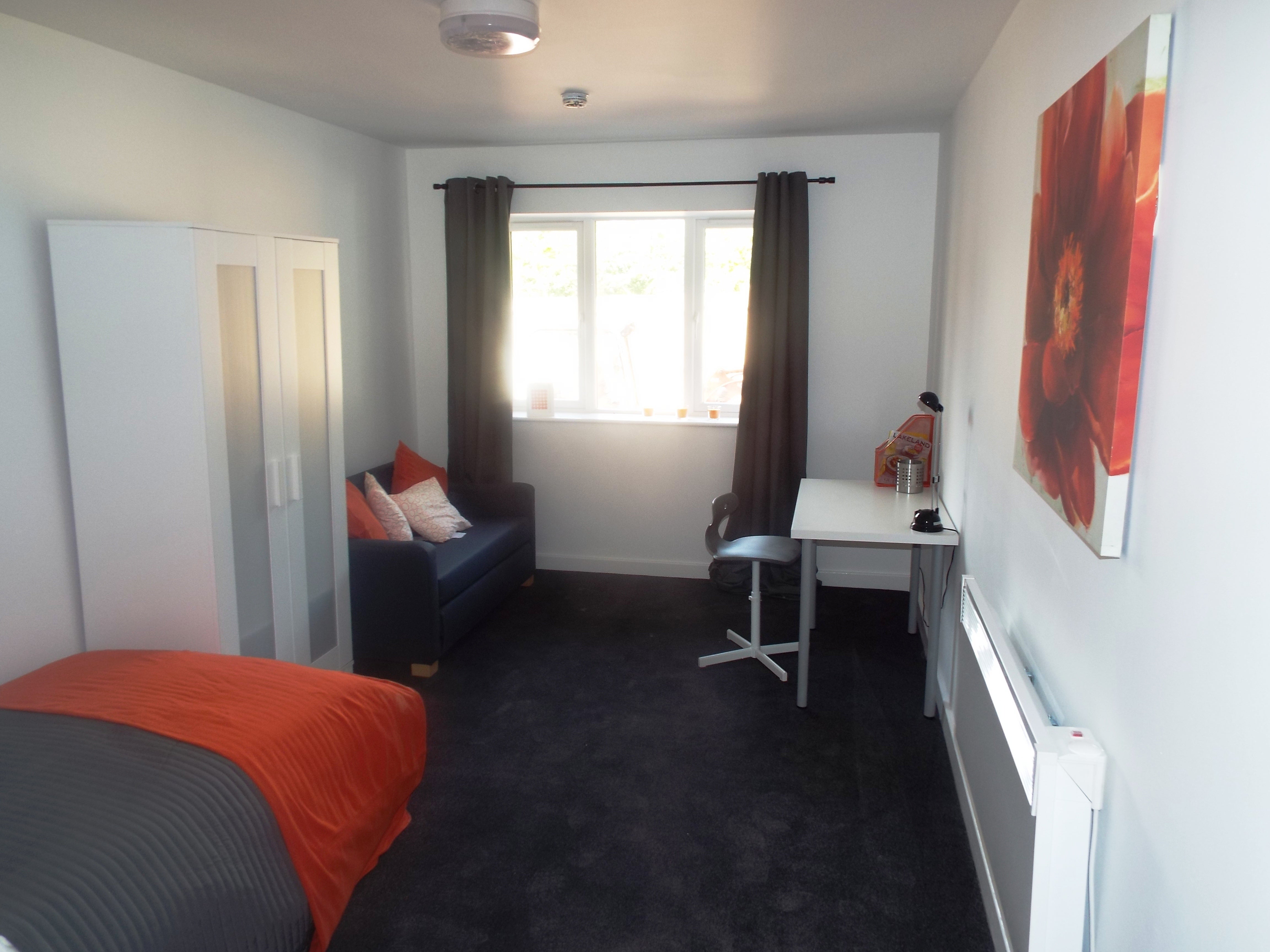 Flat Oxley Street in Wolverhampton