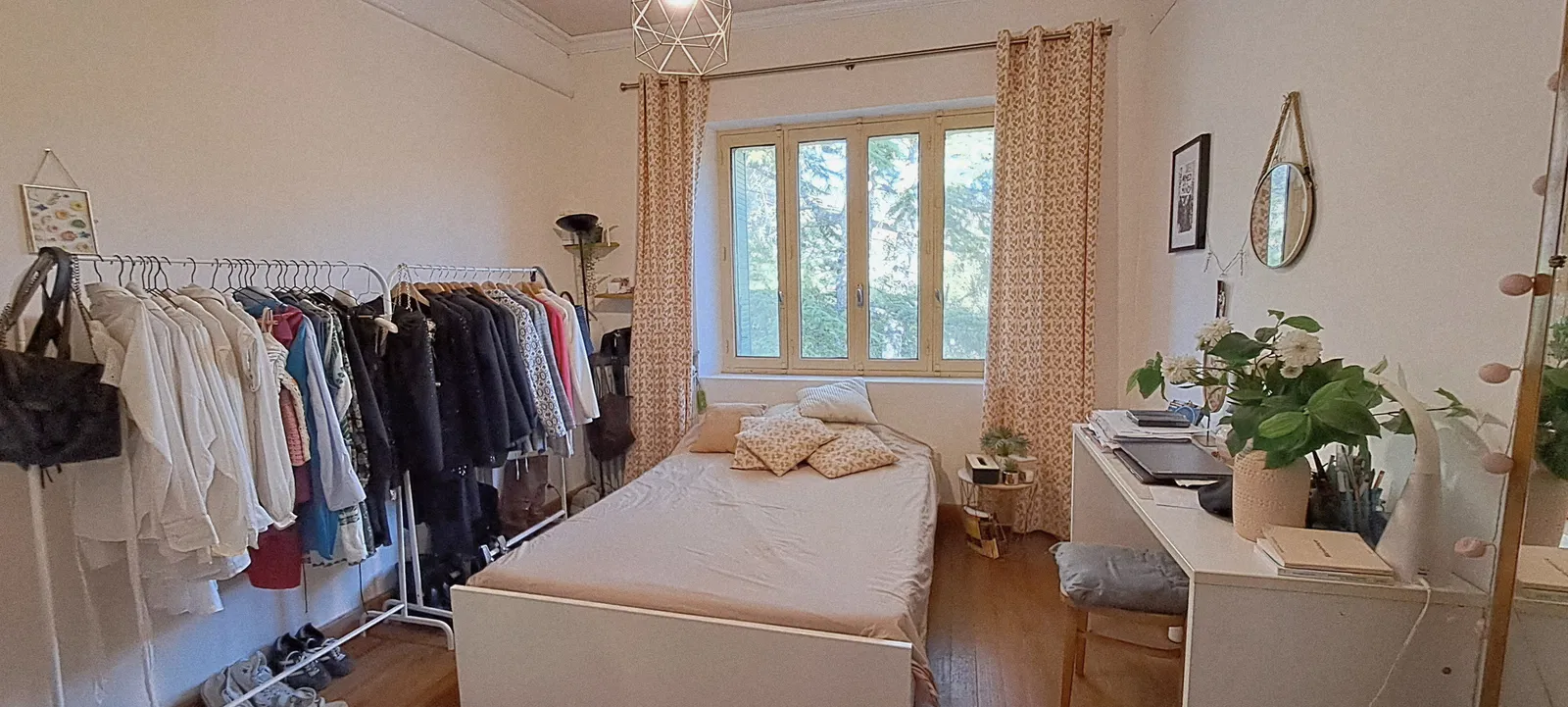 Room Chemin de la Croix d'Arles in Saint-Rémy-de-Provence