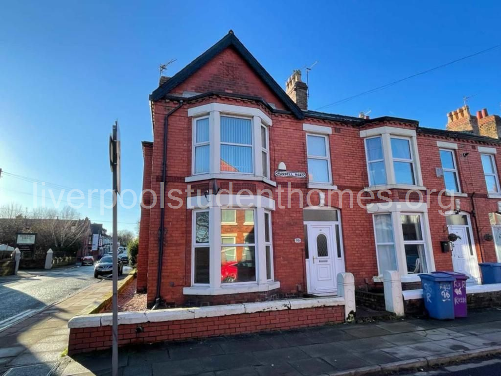 Flat Shaw Street in Liverpool