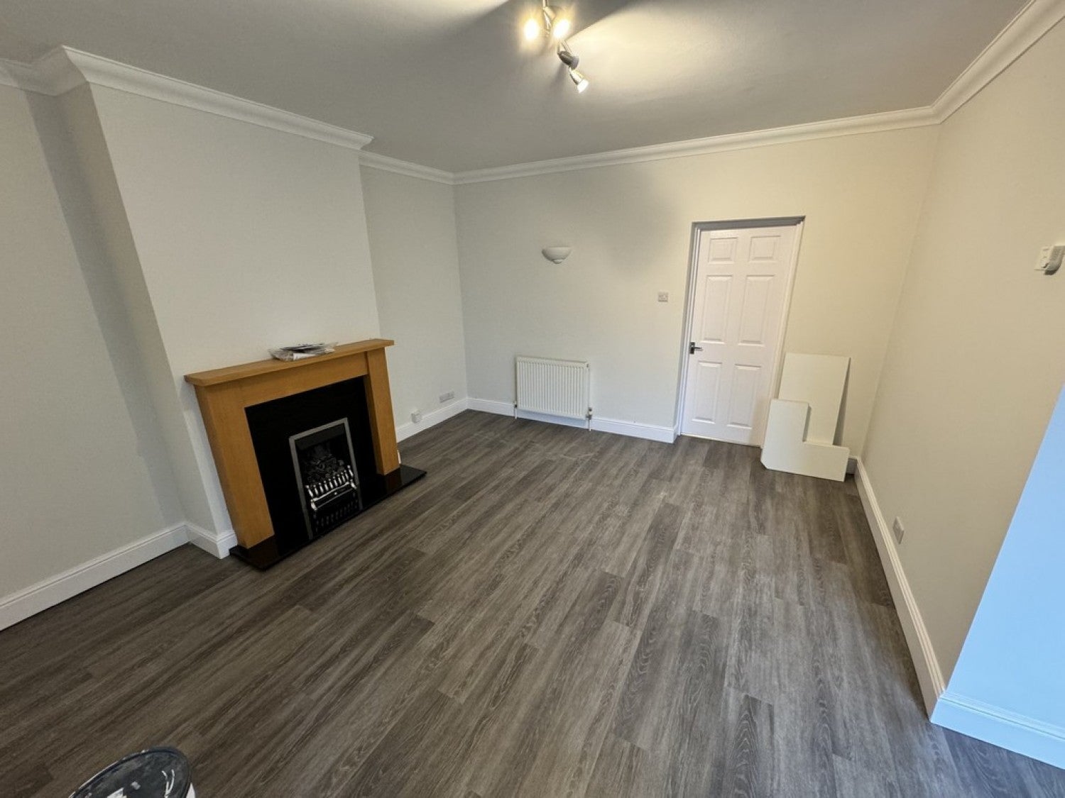 Flat Woodbridge Road in Guildford