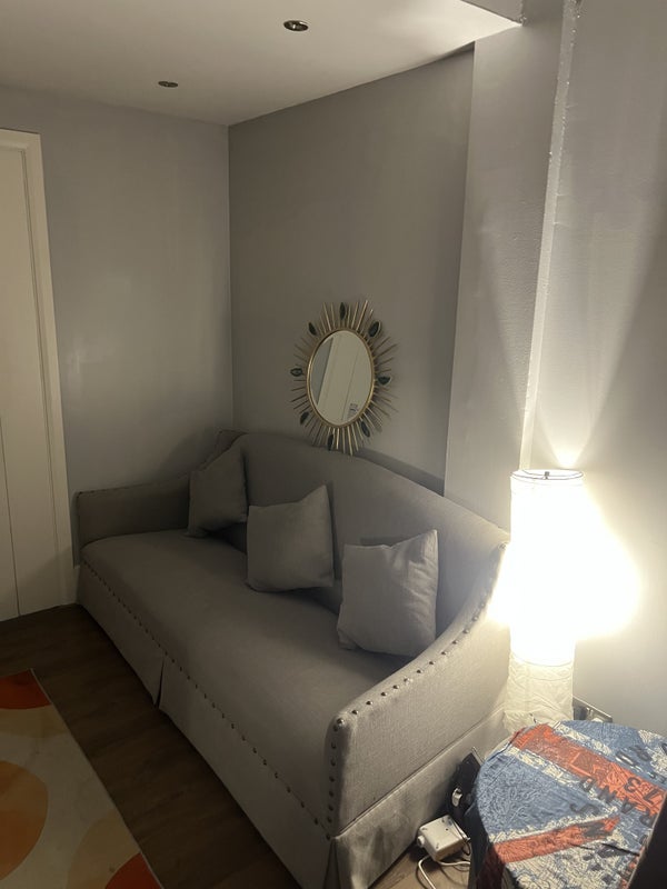 Room Dingley Road in Greater London