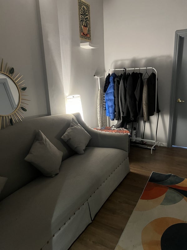 Room Dingley Road in Greater London