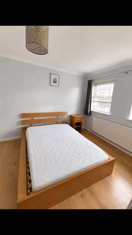 Room Manor Road in Uttlesford