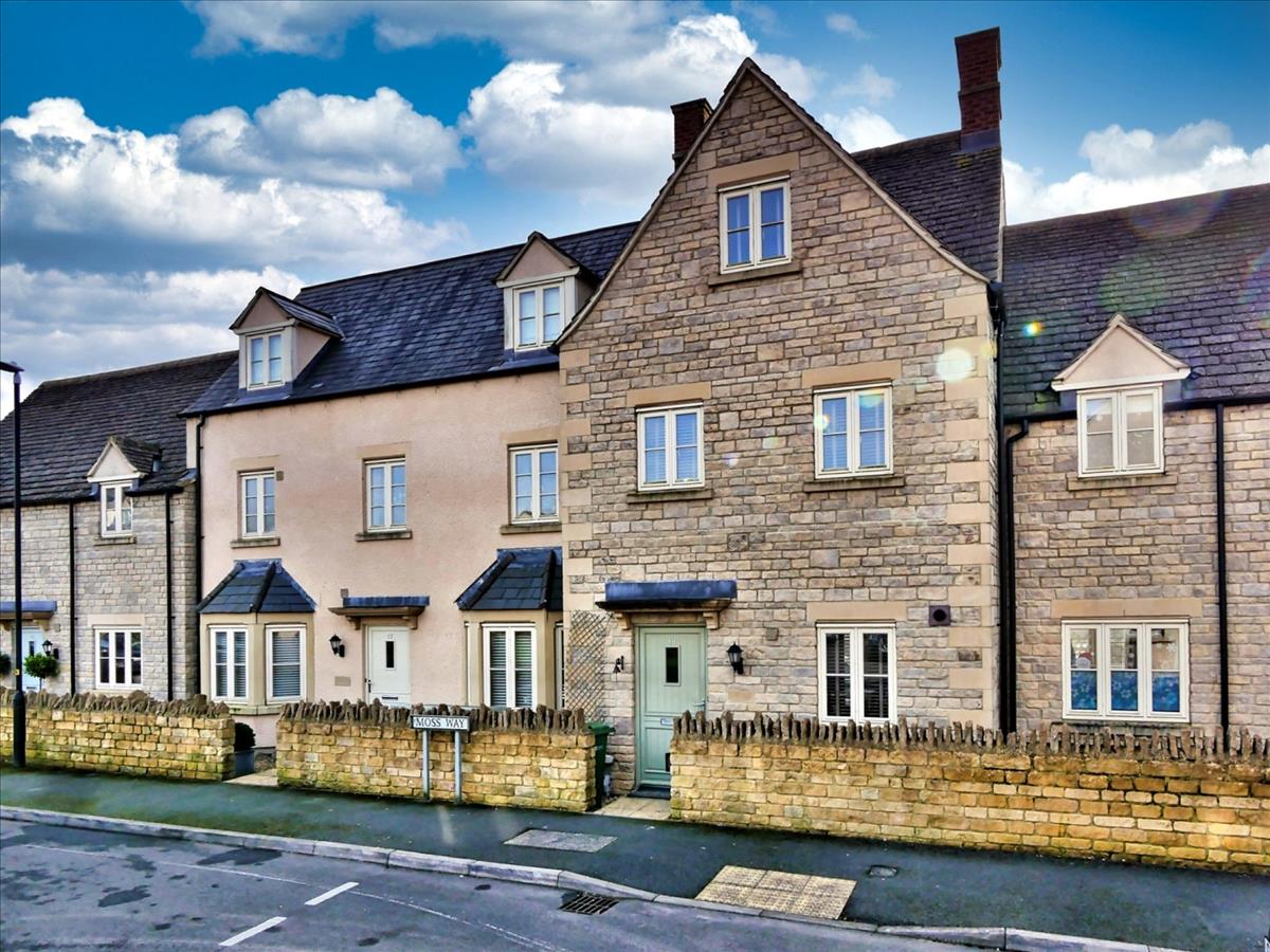 House Moss Way in Cotswold District