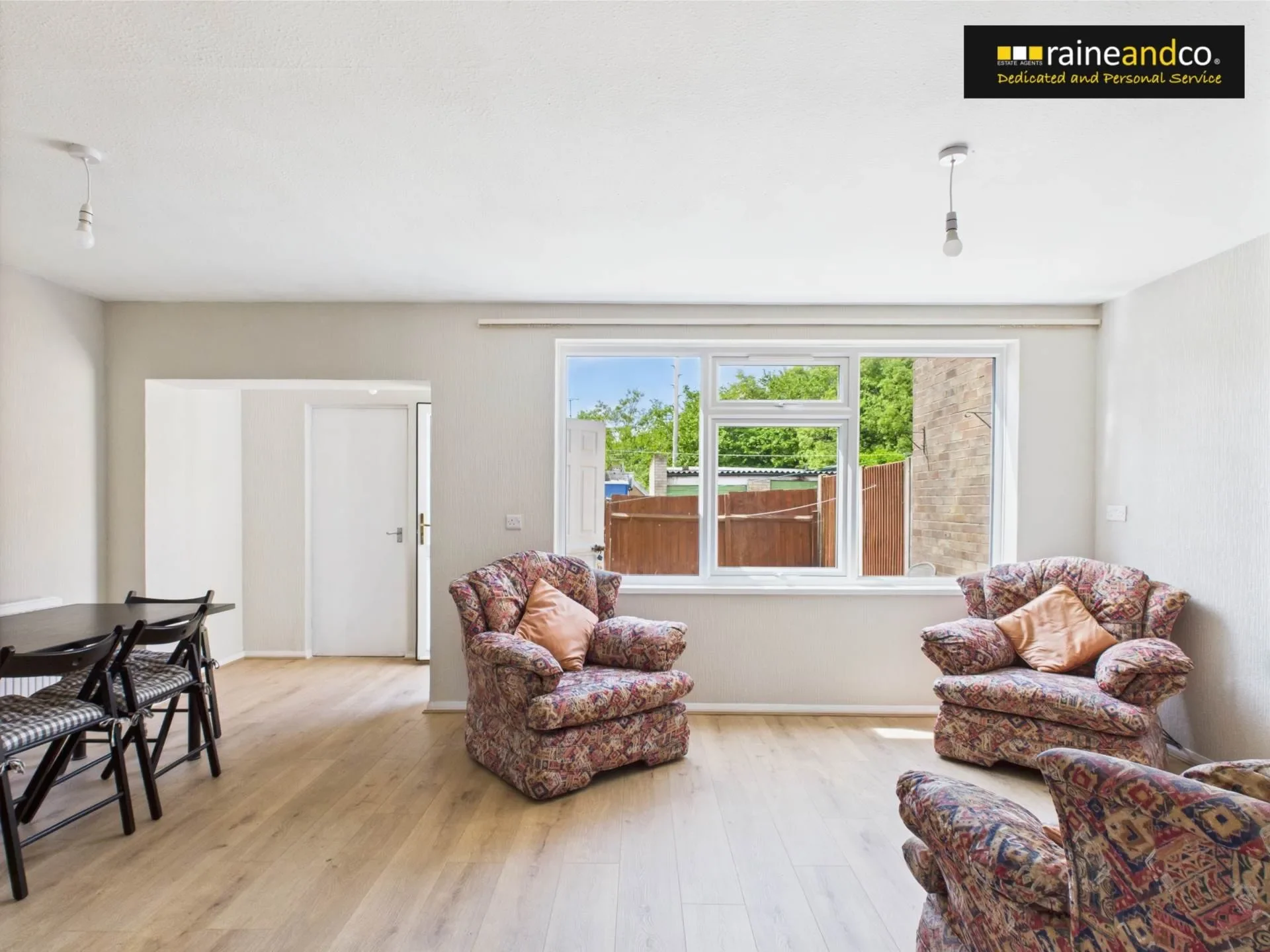 House Hyde Avenue in Hertsmere