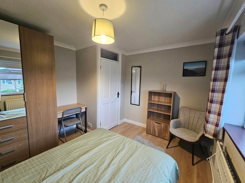 Room Farnborough Road in Nottingham