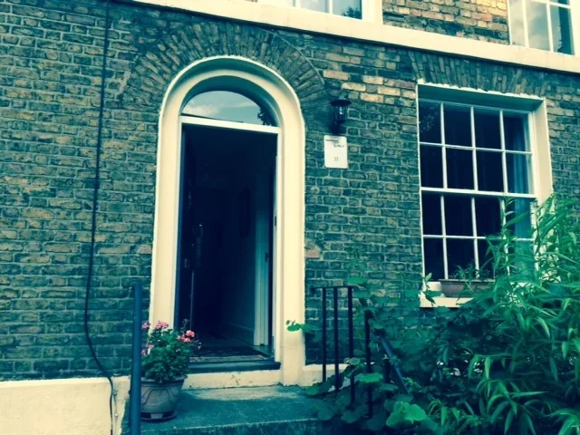 Flat Queensbridge Road in Greater London