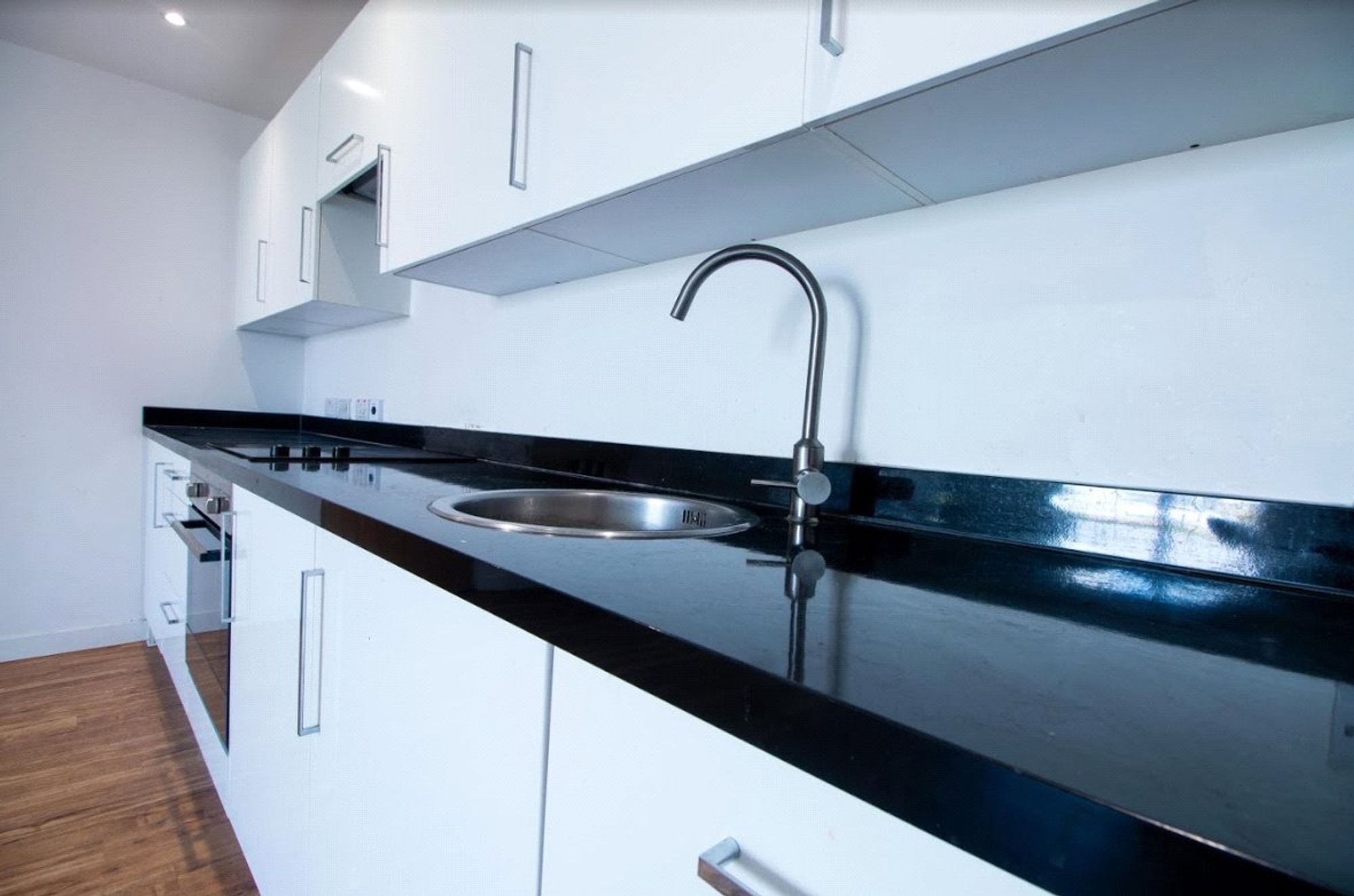 Flat Elmira Way in Salford