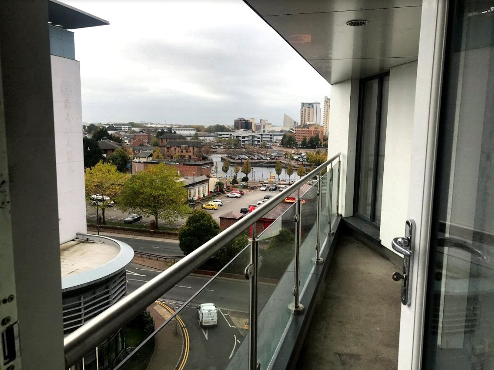 Flat Elmira Way in Salford