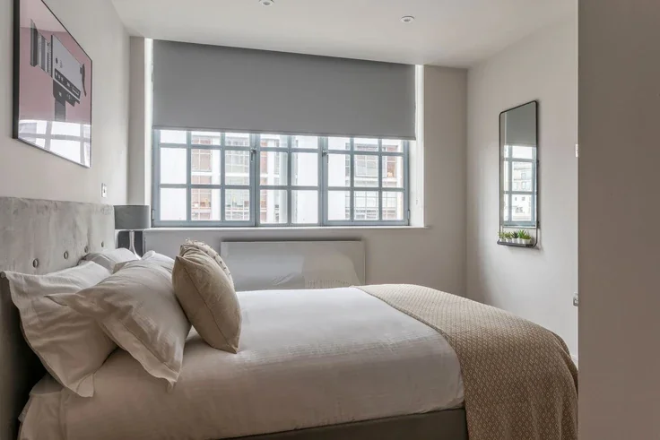 Flat Eyre Street Hill in Greater London