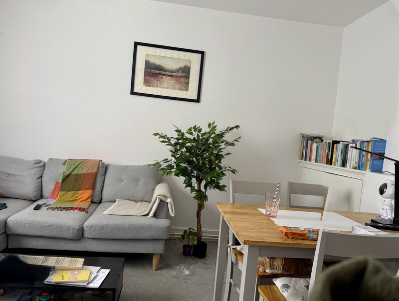 Room Redhill Street in Greater London