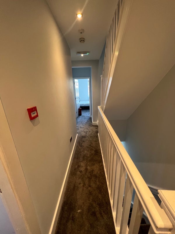 Room Frederick Road in Salford