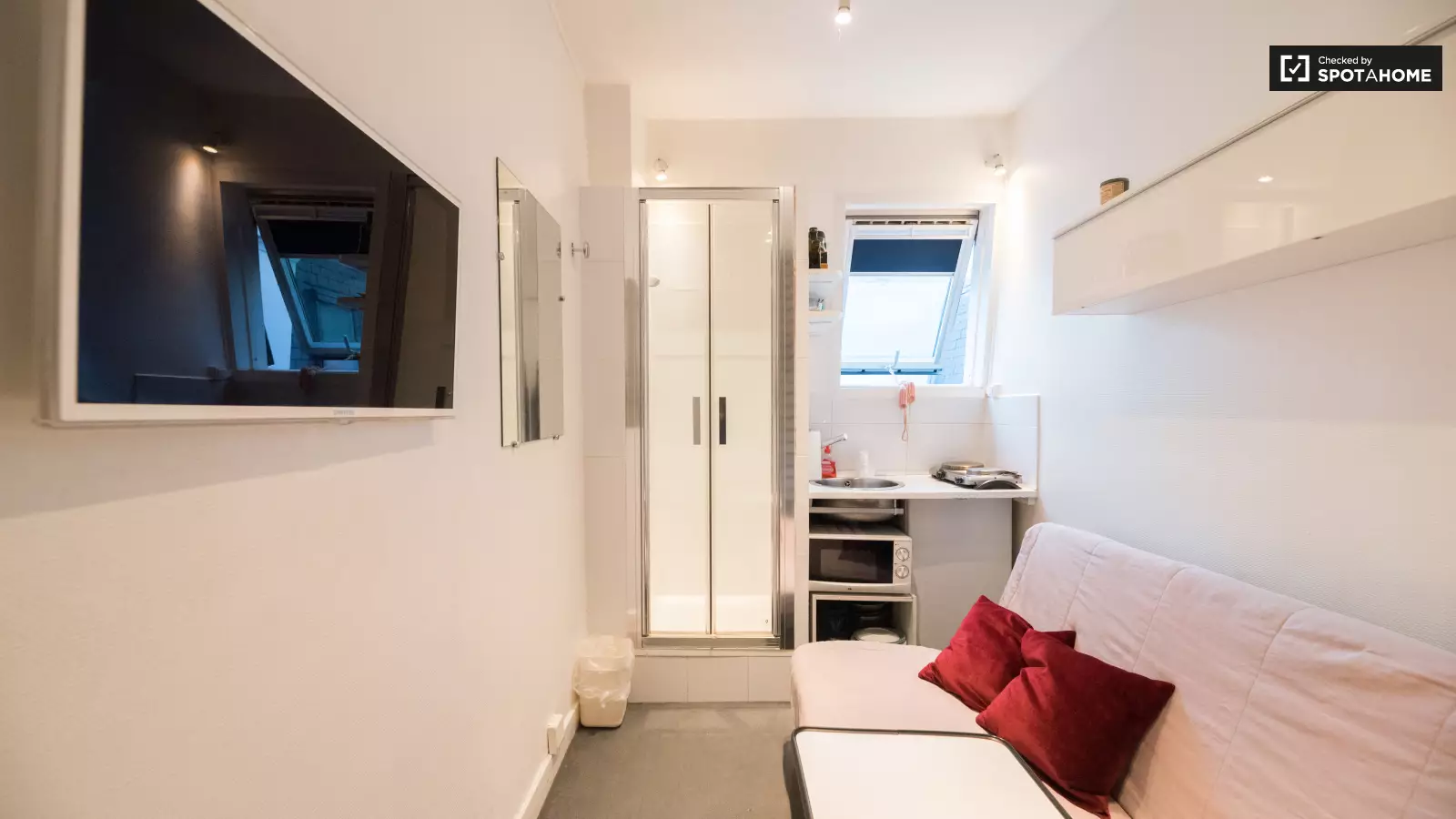 Flat Villa Boissière in Paris