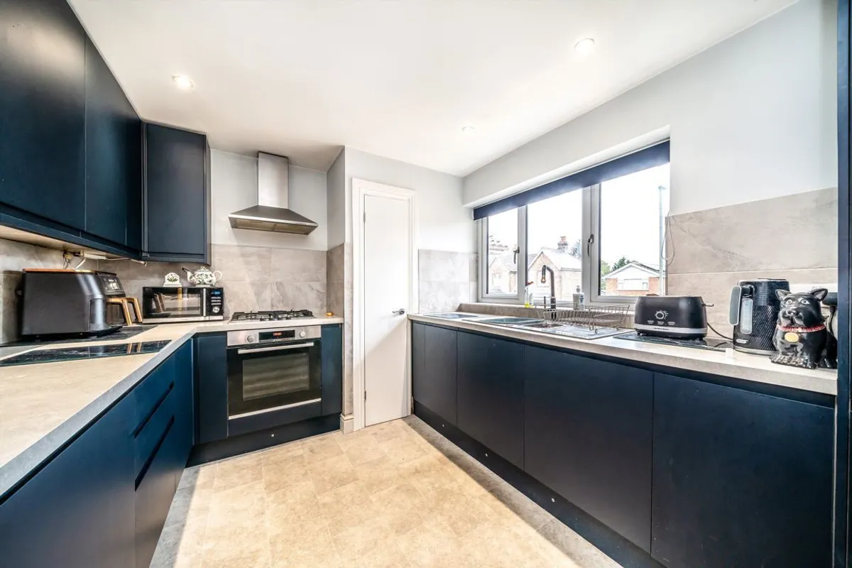 Flat Woodthorpe Road in Borough of Spelthorne