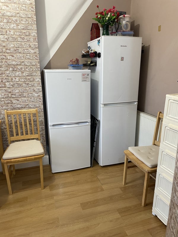 Room High Road in Greater London