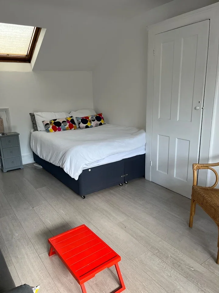Flat Northolme Road in Greater London