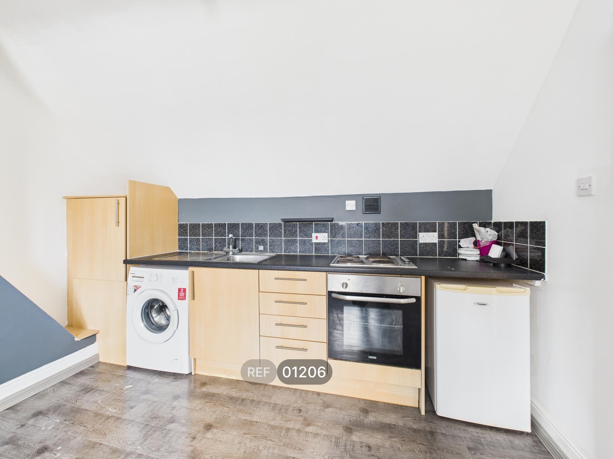 Flat Coltman Street in Hull
