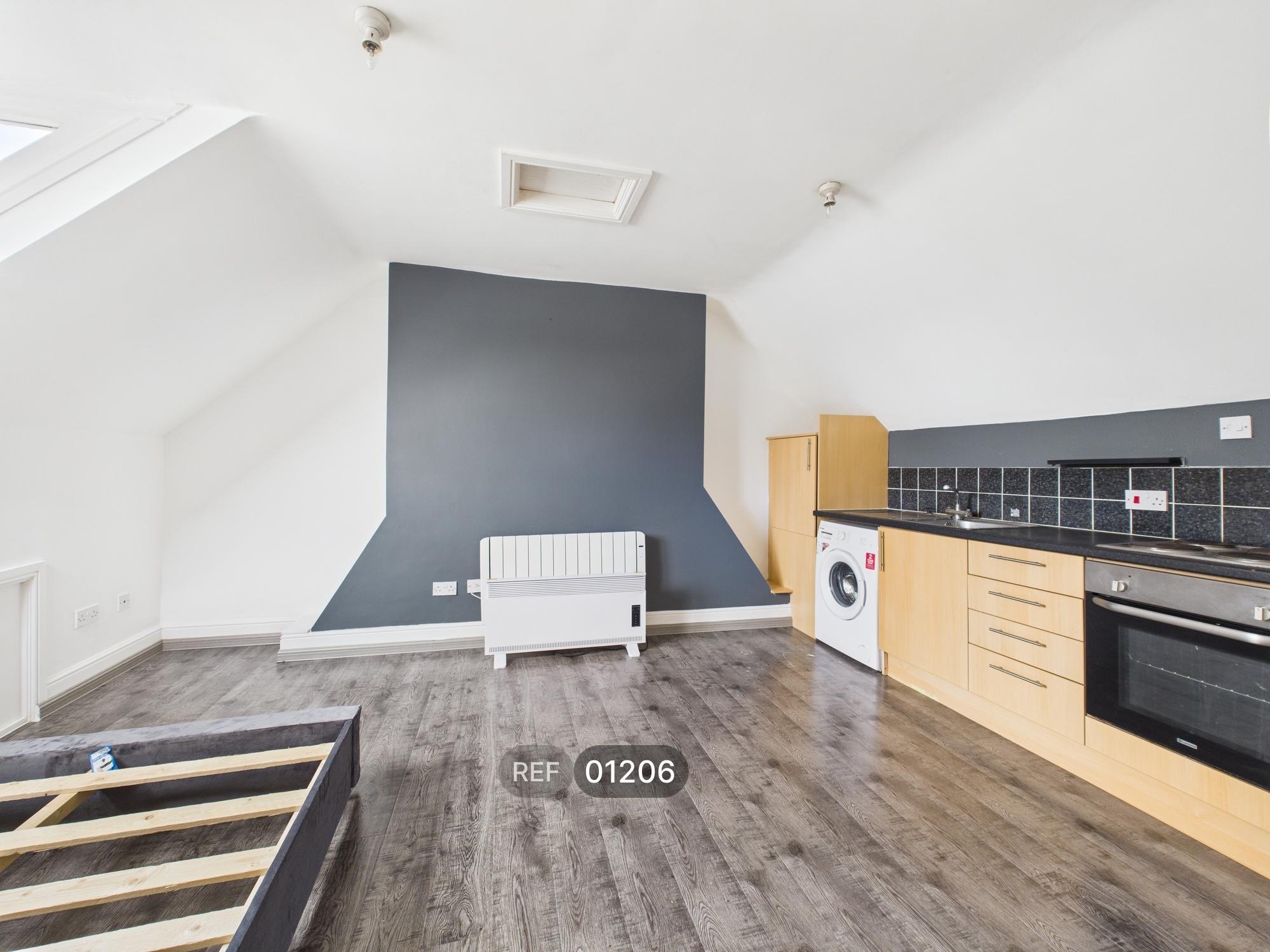 Flat Coltman Street in Hull