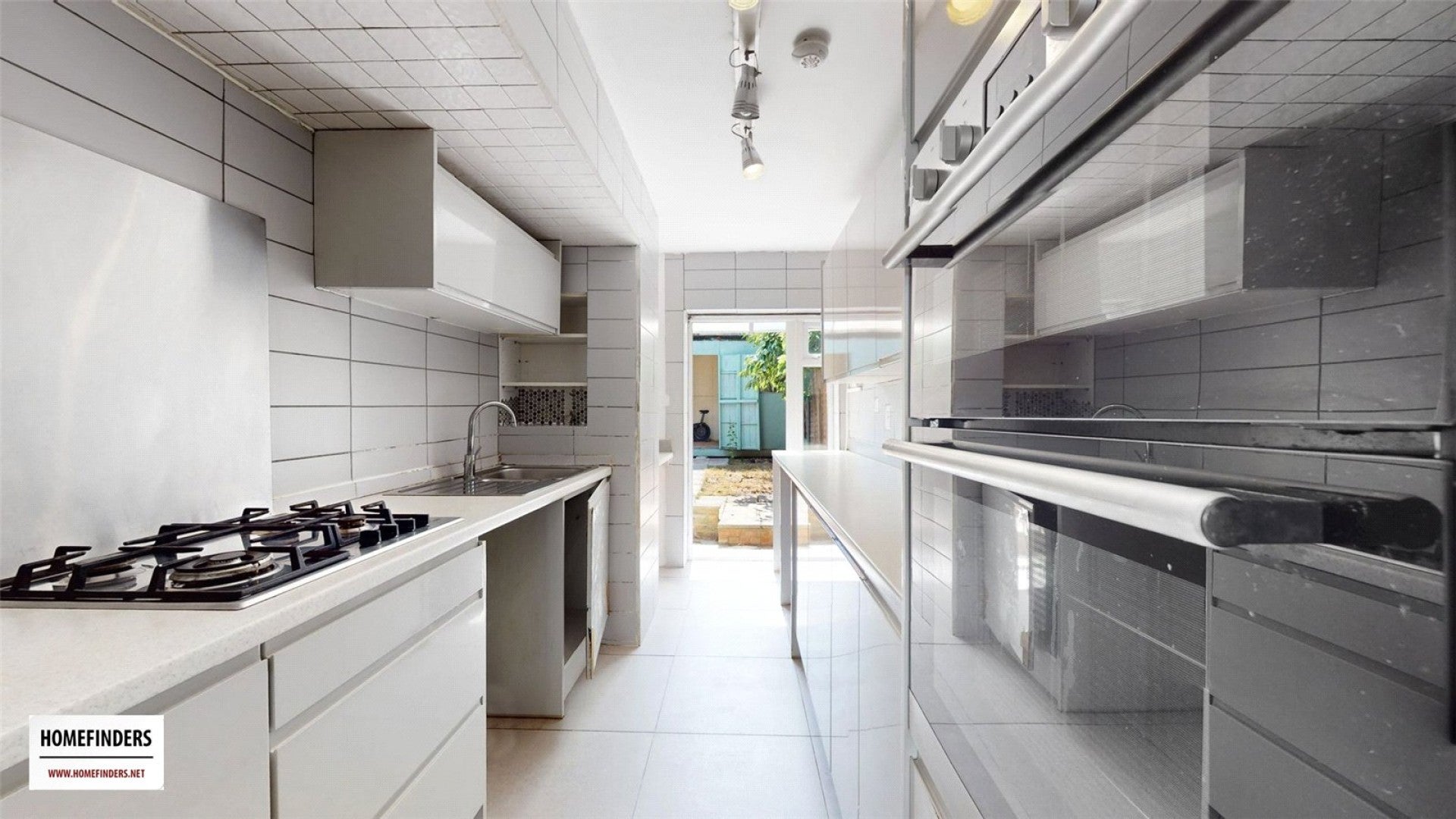 House Cheddington Road in Greater London