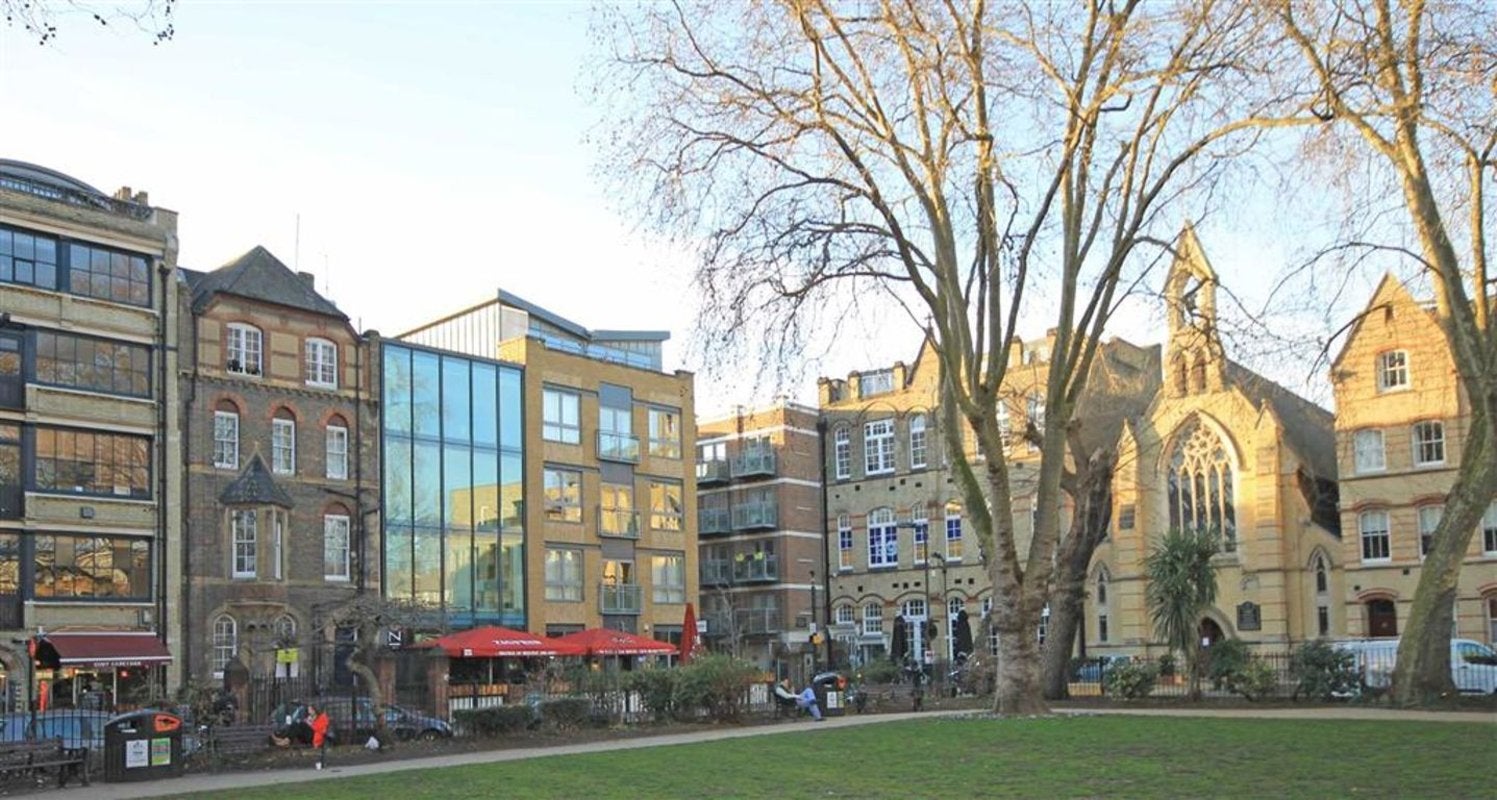 Flat Bowling Green Walk in Greater London
