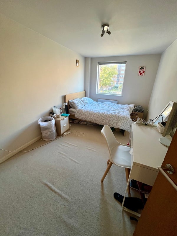 Room Balham High Road in Greater London
