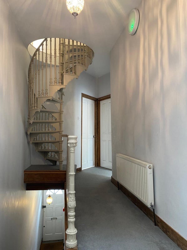 Room Sangley Road in Greater London