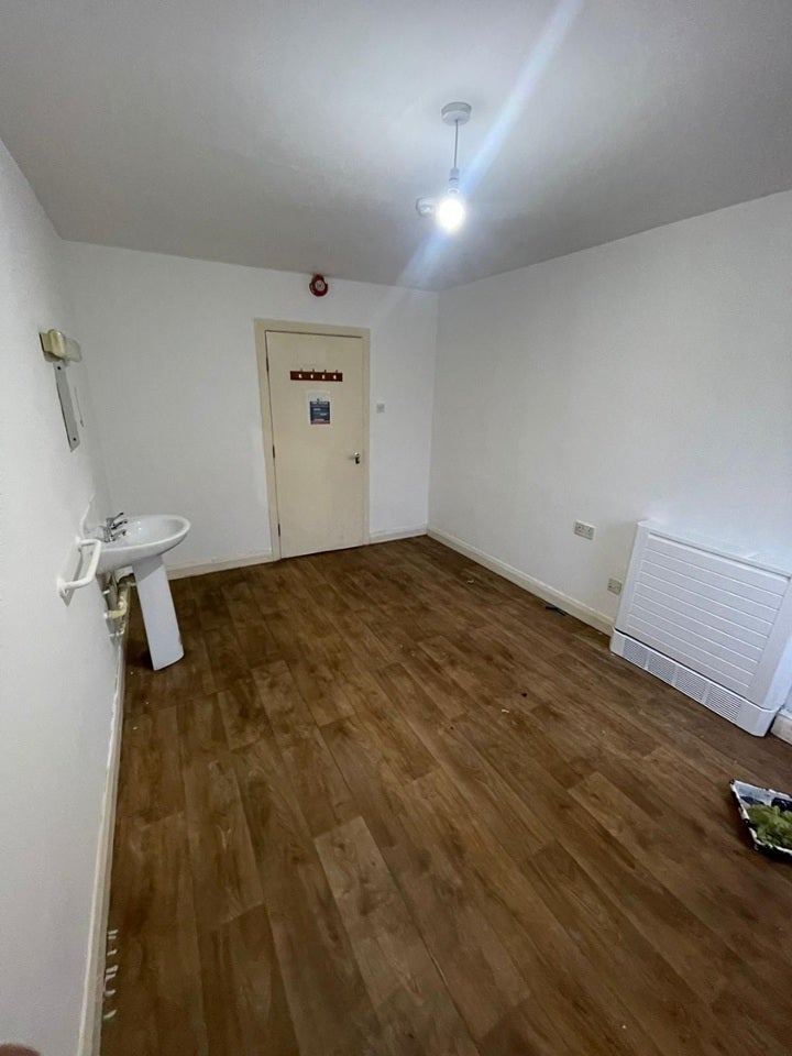 Room Temple Road in Kirklees