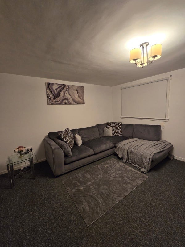 Room Dumbryden Gardens in City of Edinburgh