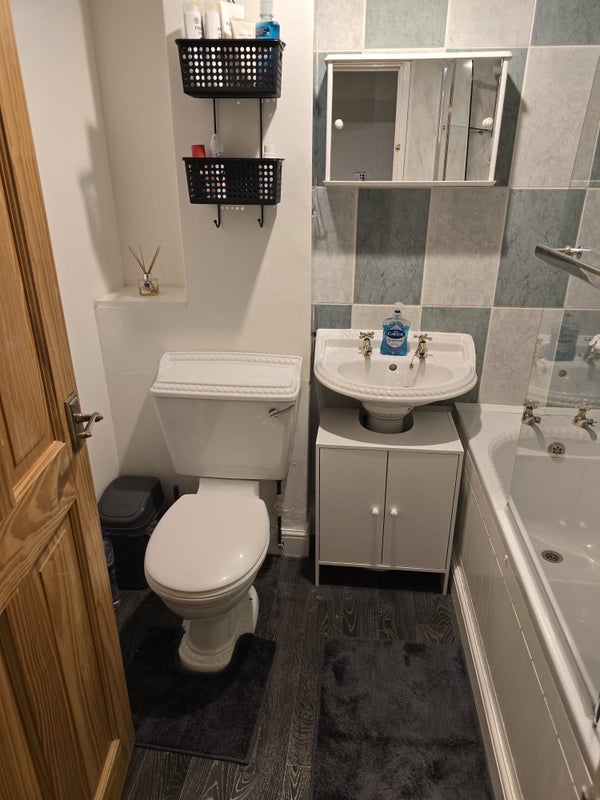 Room Dumbryden Gardens in City of Edinburgh