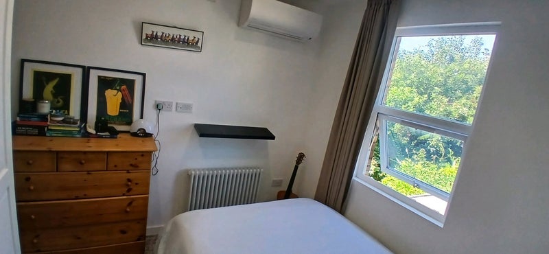 Room Roseberry Gardens in Greater London