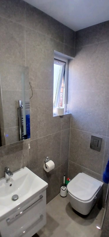 Room Roseberry Gardens in Greater London