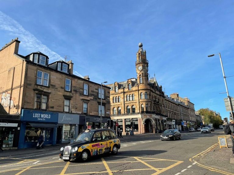 Flat Great Western Road in Glasgow