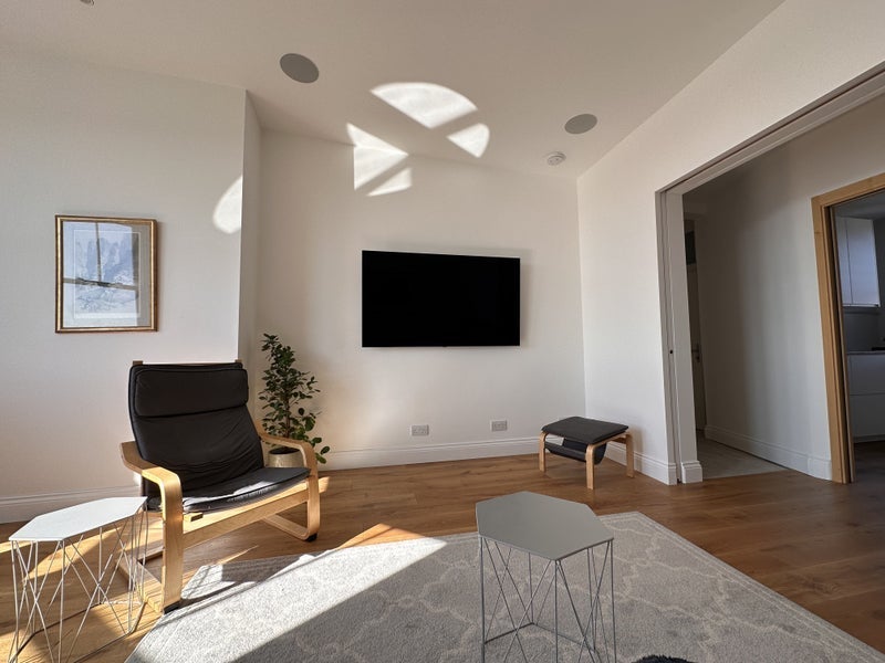 Room Mill Lane in Greater London