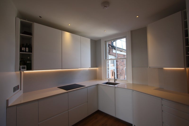 Room Mill Lane in Greater London
