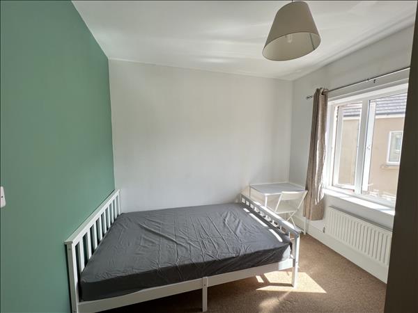 House Jekyll Close in Stoke Gifford