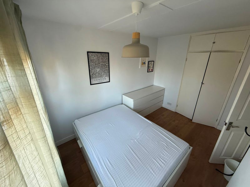Room Peckford Place in Greater London