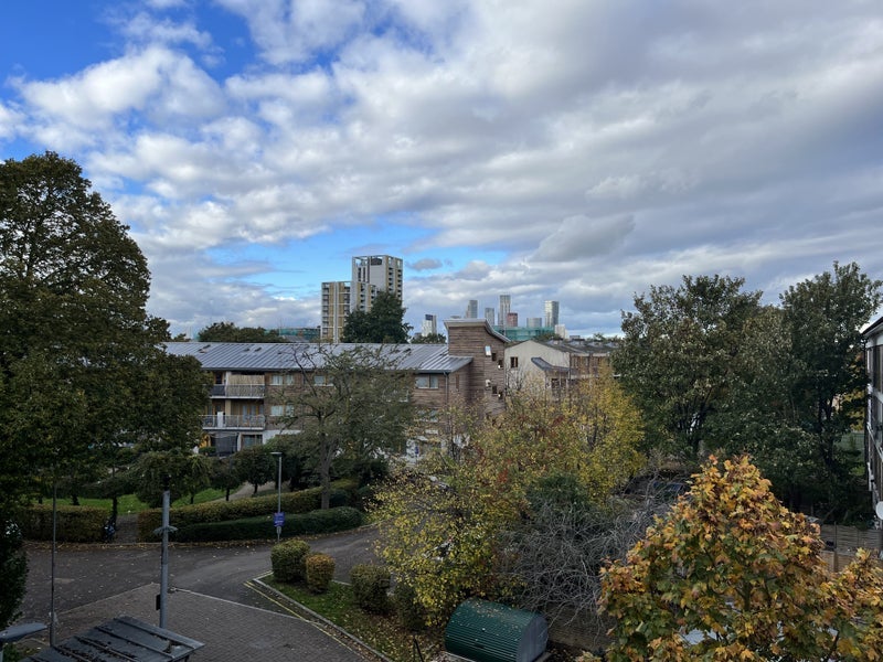 Room Peckford Place in Greater London