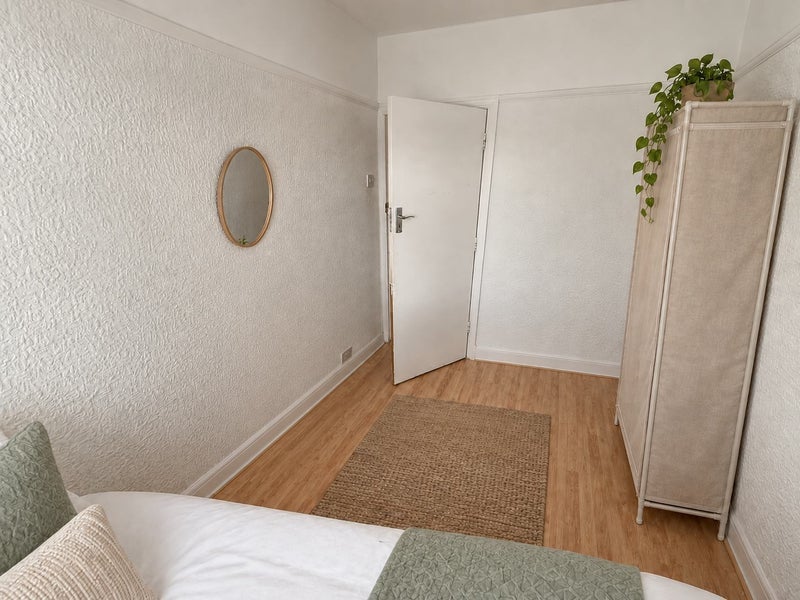 Room Fern Avenue in Greater London