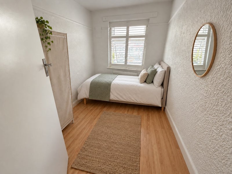 Room Fern Avenue in Greater London