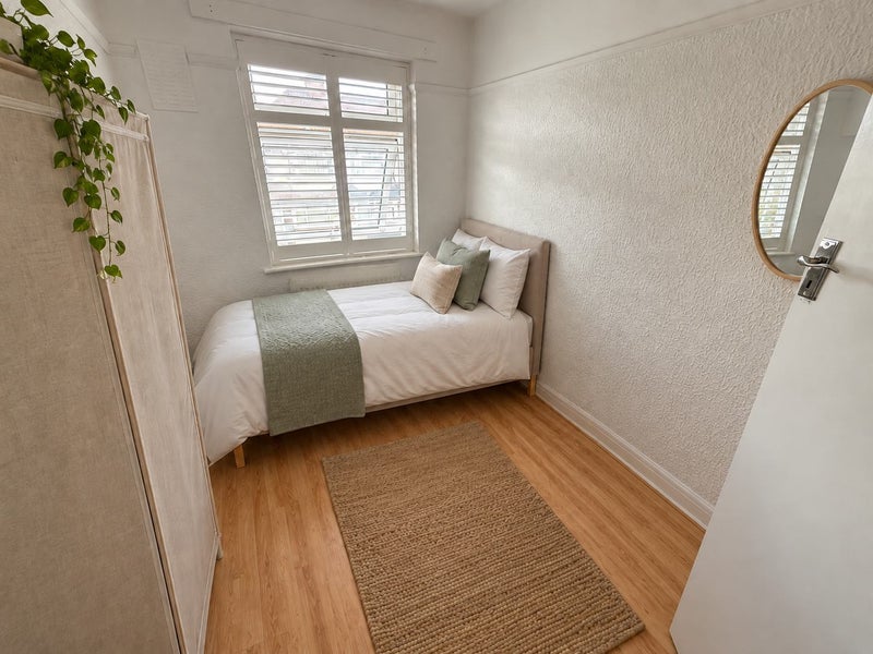 Room Fern Avenue in Greater London