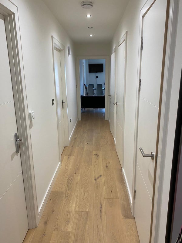 Room Blackwall Way in Greater London