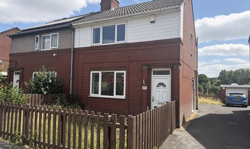 House Lang Avenue in Barnsley