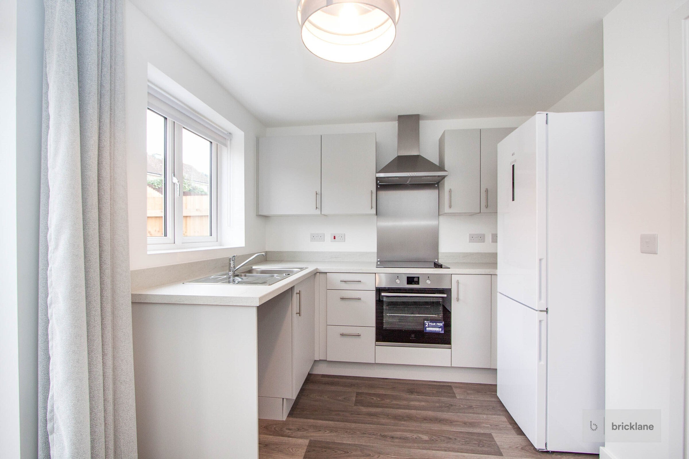 House Knovill Close in Bristol