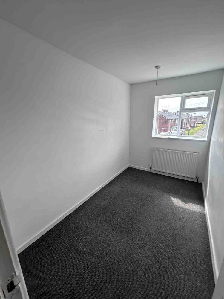 House Ivanhoe Road in Rotherham