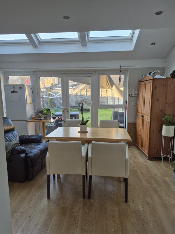 Room Delaney Way in Salford