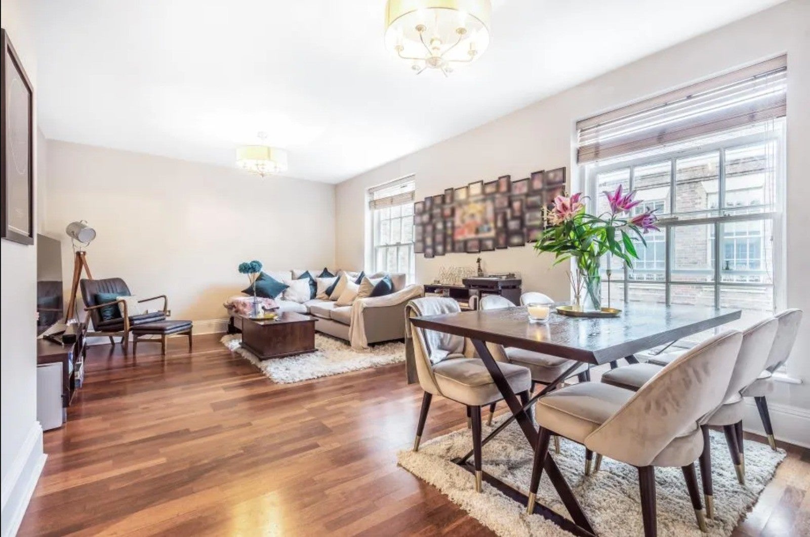 Flat Royal Drive in Greater London